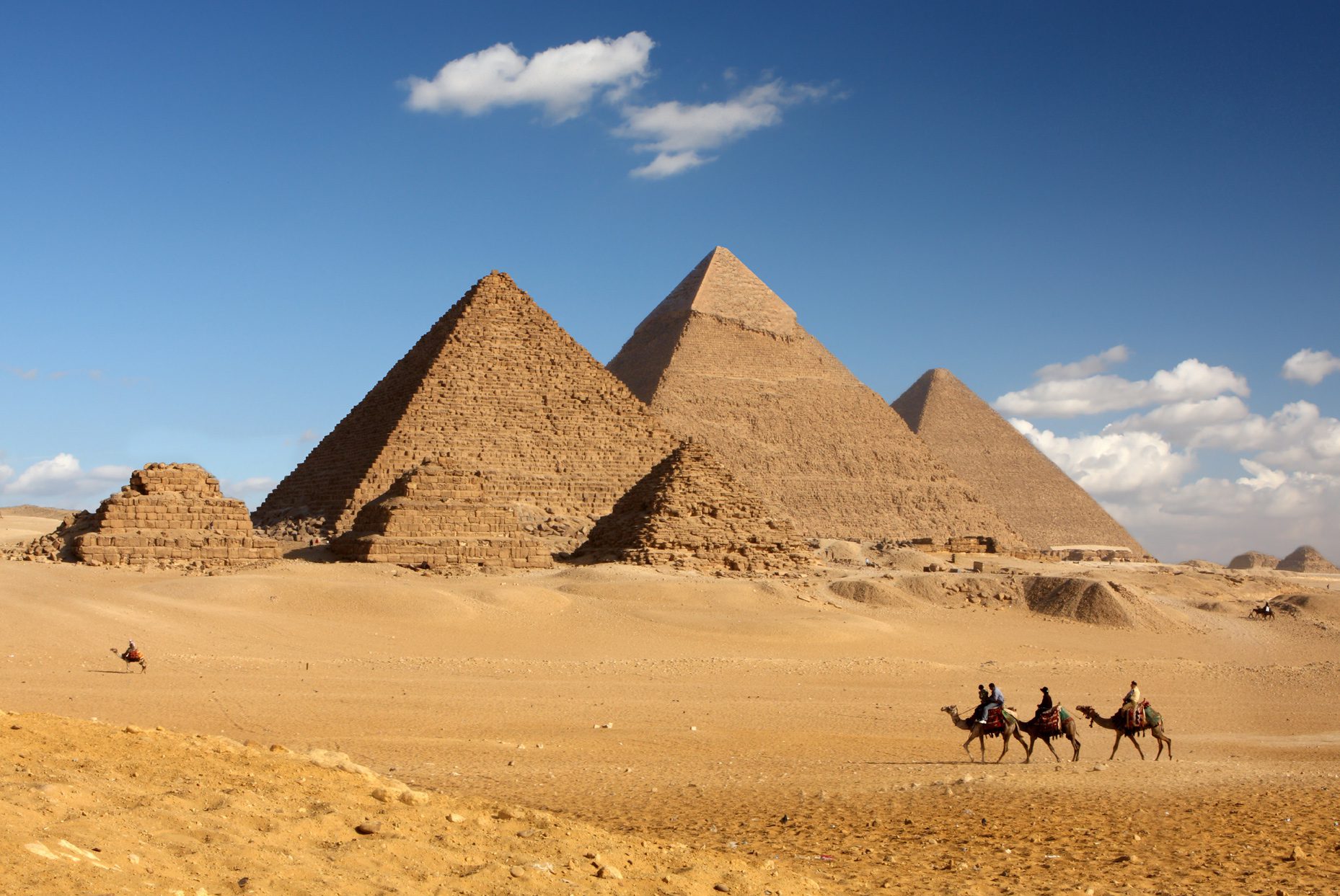 pyramidy