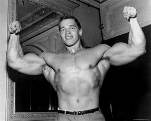 Arnold Schwarzenegger sa stal milionárom ešte skôr ako by ste si mysleli