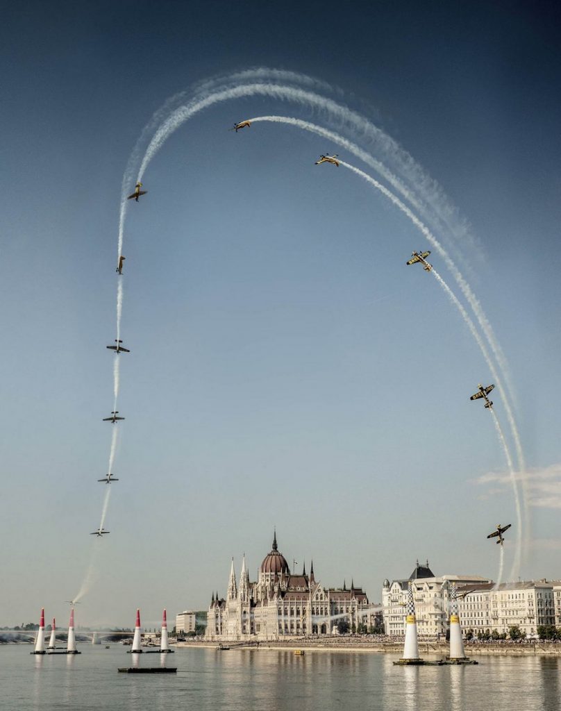 Red Bull Illume Image Quest 2016, Category Finalist: Sequence Photographer Credit: Balázs Pálfi / Red Bull Illume Athlete: François Le Vot Location: Budapest, Hungary This image is free for editorial purposes ("Communication Use") only when used in relation to Red Bull Illume. Please note that the above Photographer Credit always needs to be applied. // Red Bull Illume 2016 // P-20160922-00660 // Usage for editorial use only // Please go to www.redbullcontentpool.com for further information. //