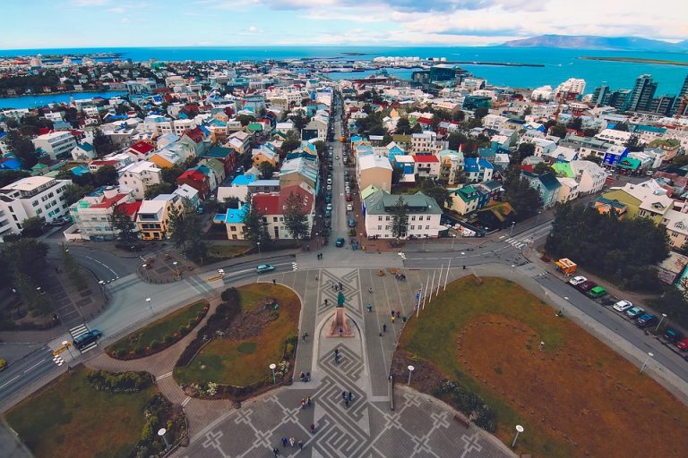 Tip na máj: spiatočné letenky na Island len za 80€!