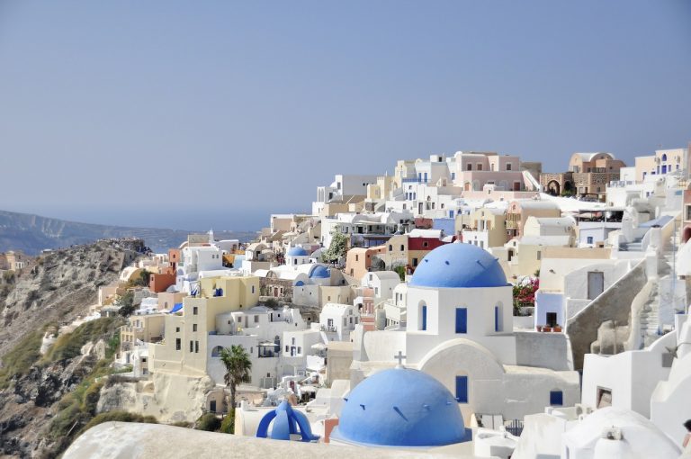 Horúci tip! Santorini s ponukou spiatočných leteniek teraz iba za úžasných 73€!