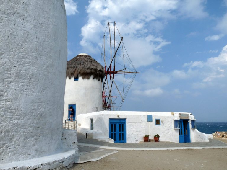 Tip na výlet: nádherný grécky Mykonos len za cenu 40€ tam aj späť! S Ryanairom