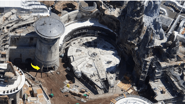 Toto sú jedne z prvých zaujímavých fotografií z prostredia stavby gigantických „krajiniek“ Star Wars
