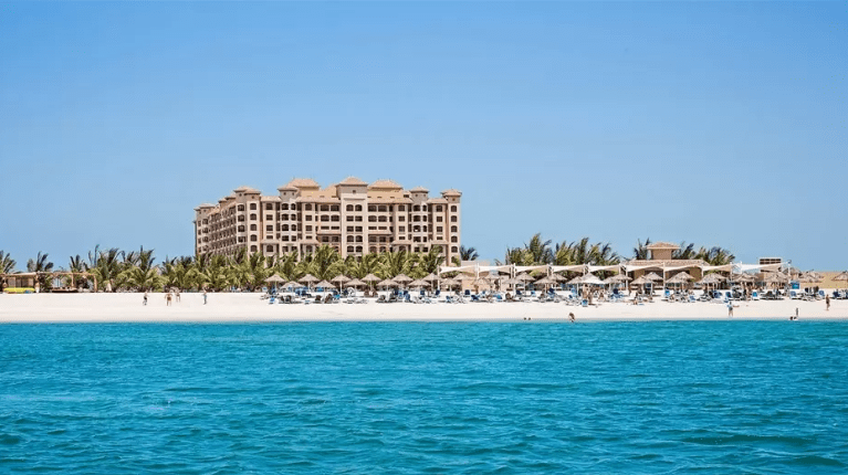 Lákajú vás Spojené arabské emiráty? Túto destináciu si môžete užiť teraz len za cenu 595€!