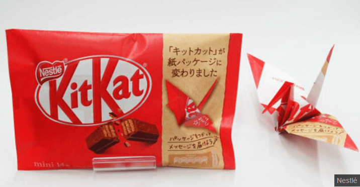 KitKat vymení plastové obaly za papierové, z ktorých po konzumácii obsahu môžete prerobiť na origami