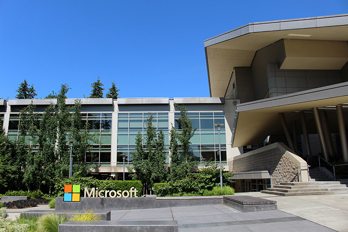 Japonský Microsoft skrátil pracovný týždeň na 4 dni, čo spôsobilo 40% nárast produktivity zamestnancov a mnoho iného