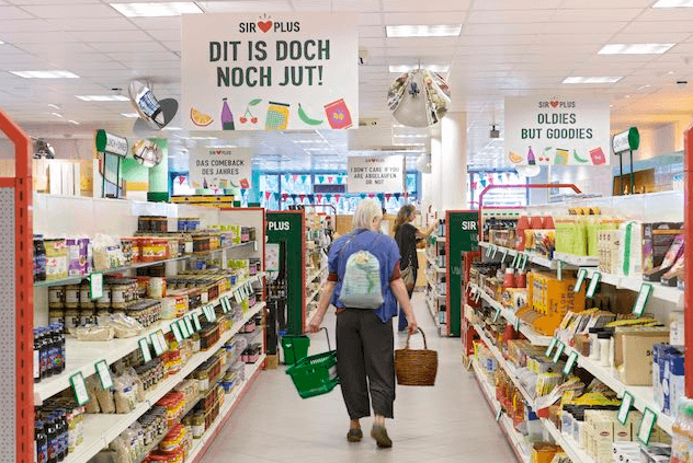 Nemecký obchod zachránil až 2 000 ton potravín pred vyhodením tým, že predáva potraviny, ktoré iné obchody nechcú!
