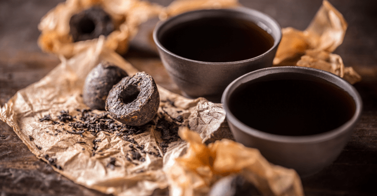 Čaj pu-erh sa najviac používa na chudnutie – Je to však len jeden z účinkov, ktoré môže tento tradičný čierny čaj ponúknúť