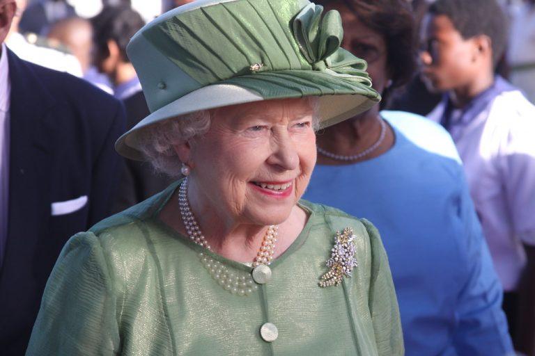 Celý svet zasiahla smutná správa. Vo veku 96 rokov zomrela britská kráľovná Alžbeta II.