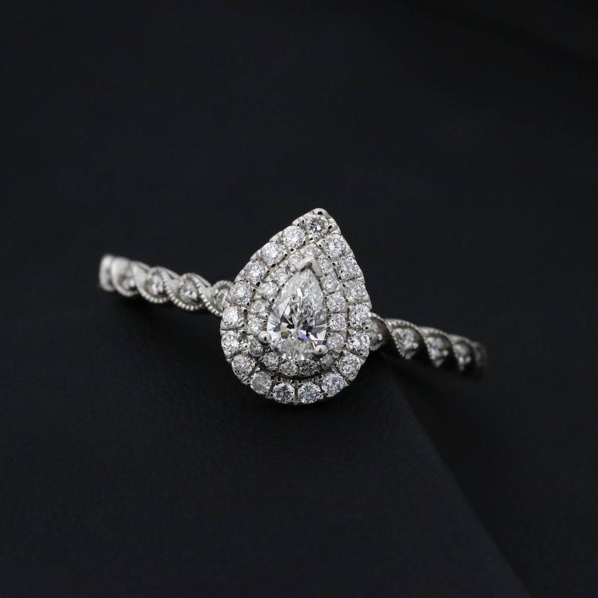 silver diamond studded heart pendant
