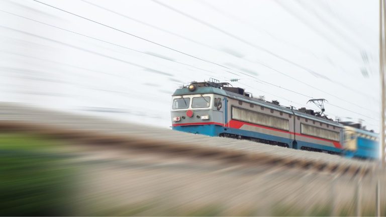 Železničný megaprojekt na obzore: Vlaky by mali jazdiť rýchlosťou až 160 km/h