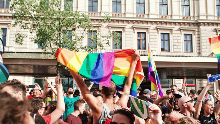 V Bratislave sa práve začal Dúhový Pride