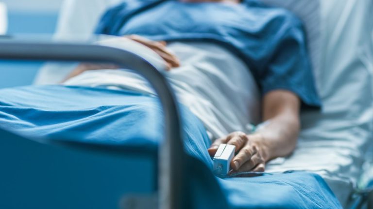 Konzumácia extrémne pálivých čipsov viedla k hospitalizácii 14 študentov v Tokiu