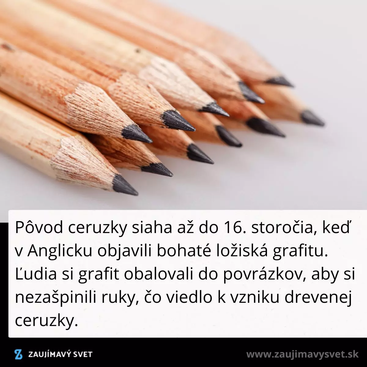 Zhluk drevených ceruziek s grafitovým hrotom, ilustrujúci ich historický pôvod a vývoj od 16. storočia v Anglicku.
