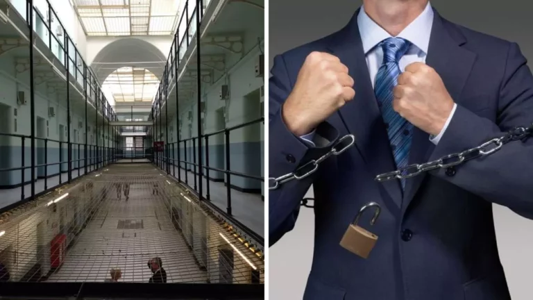 Väzenská chodba a muž v obleku so zamknutými reťazami na rukách, symbolizujúci právne problémy a obmedzenie slobody.
